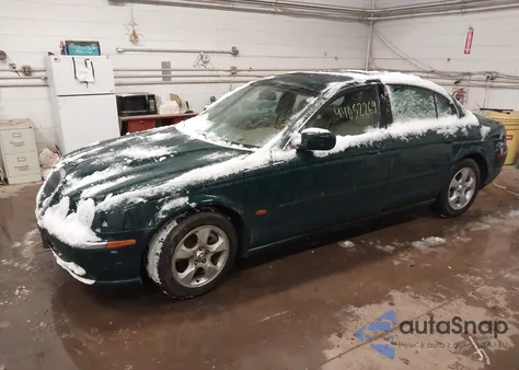 2000 Jaguar S-Type 3.0L V6 from USA, damaged, VIN SAJDA01C2YFL72554